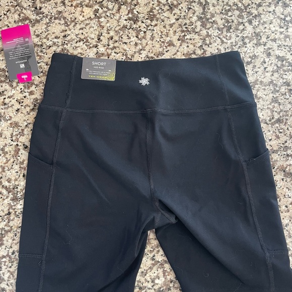 Tek Gear mid rise compression shorts spandex tummy control side pockets small - Picture 4 of 4